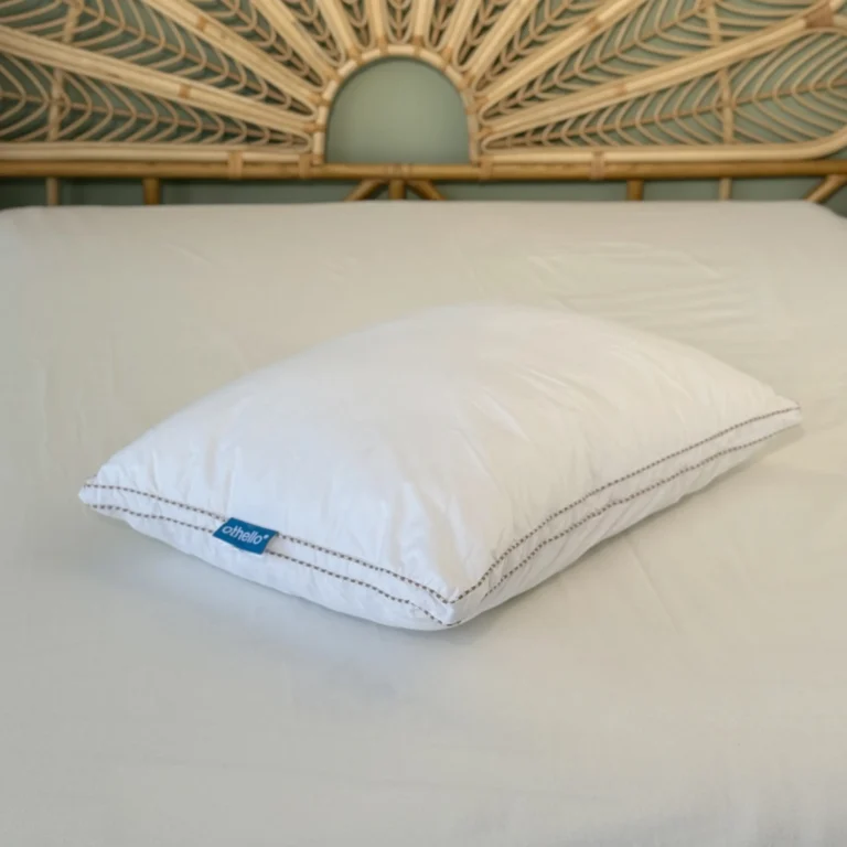 خرید بالش اوتللو مدل کلودیا با الیاف میکروژل