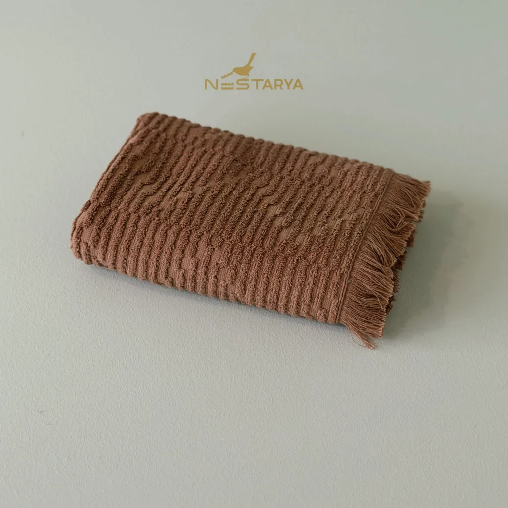 حوله دستی آنیسا قهوه ای