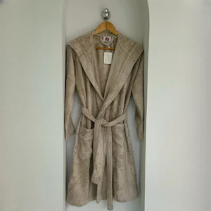 حوله تنپوش کلاه دار برند تاچ مدل مایسون