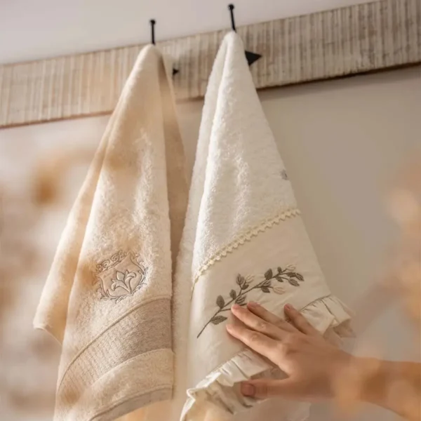 ست حوله ۱۰ تکه دونفره برند ecocotton مدل Leyna