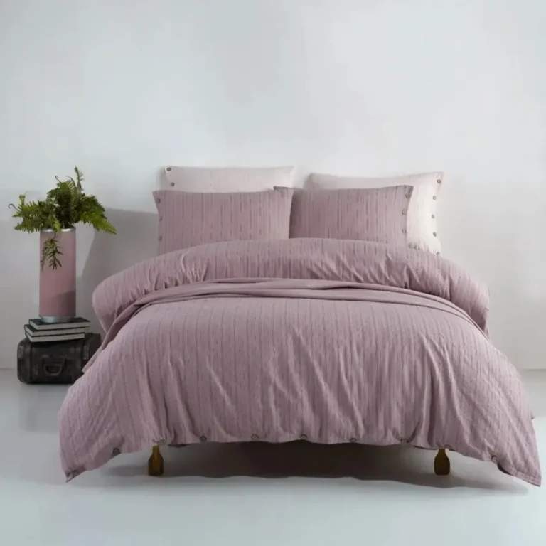 چیدمان تخت با سرویس روتختی برند لیماسو مدل پارادیسو