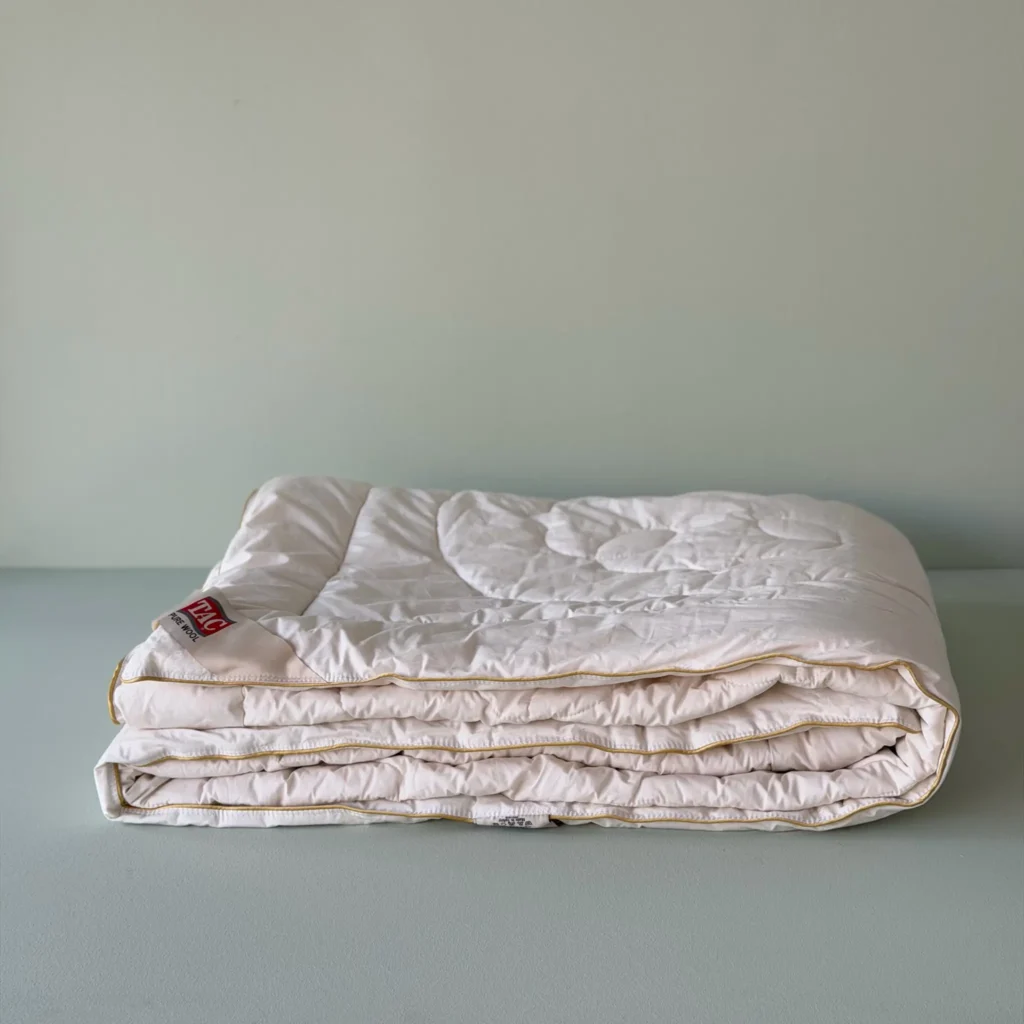 لحاف لایت پیور وول تاچ