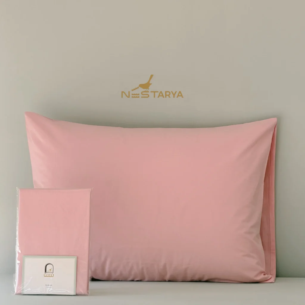 روبالشی ساده صورتی برند نست