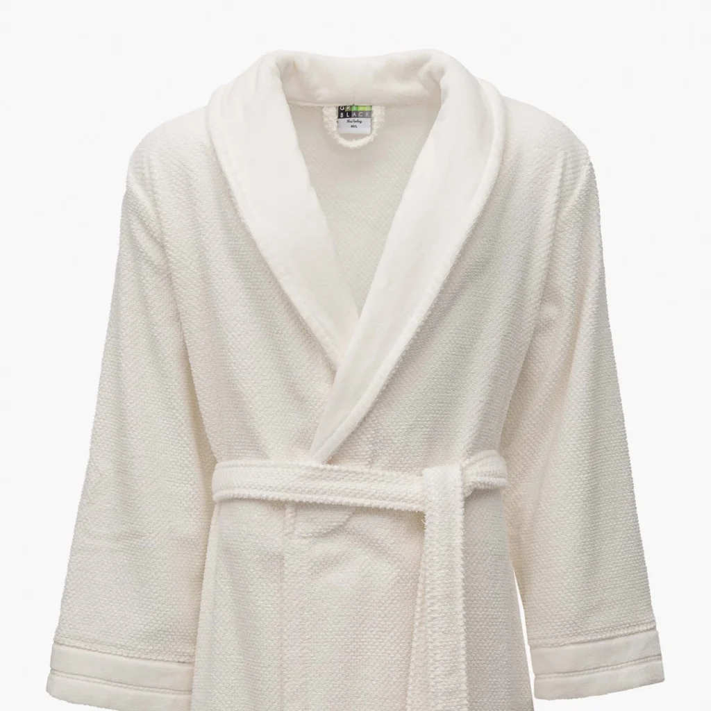 حوله تن پوش آنا سفید