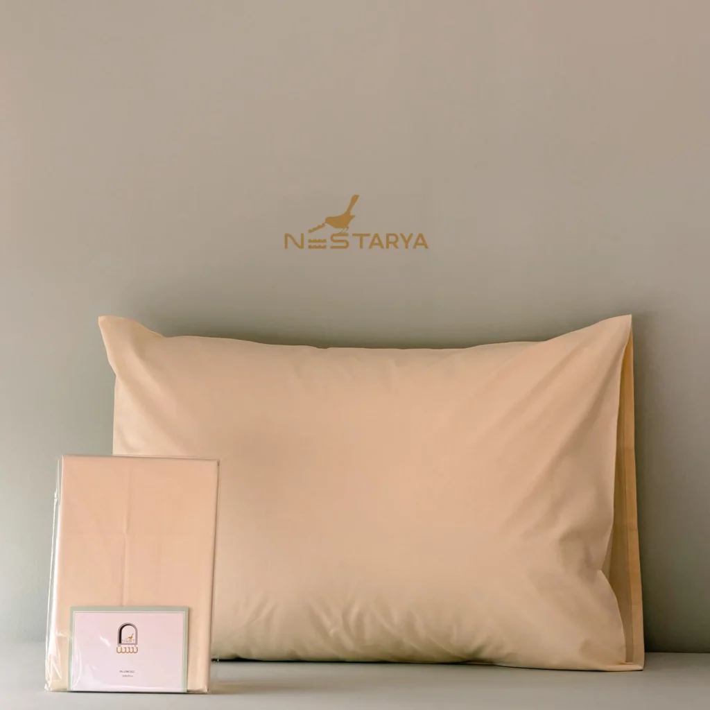 روبالشی ساده کرم برند نست